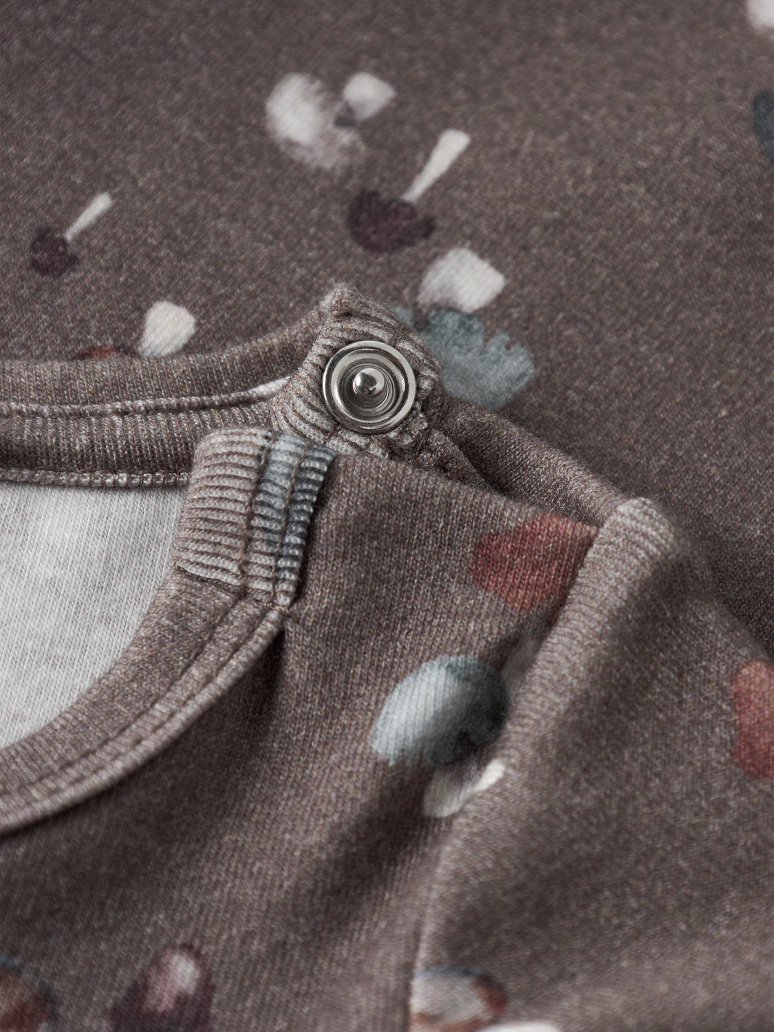 model_shot-front_full